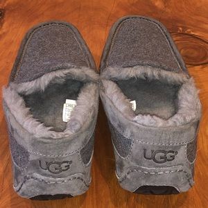 Ugg Slpippers brand new mens 7